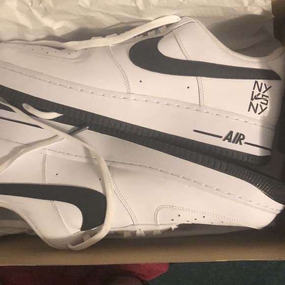 White Air Force one - Picture 1 of 1